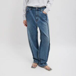 Tibi NWOT Spring Denim Tuck Jean 26 Short